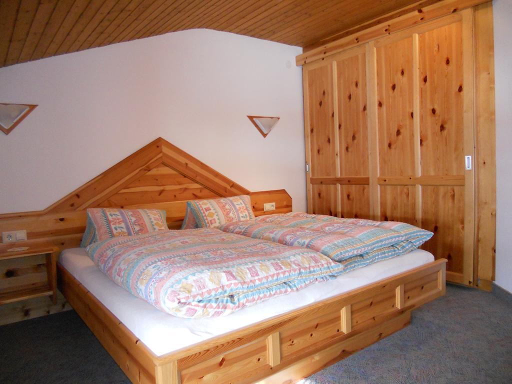Urblhof Apartman Leutasch Szoba fotó