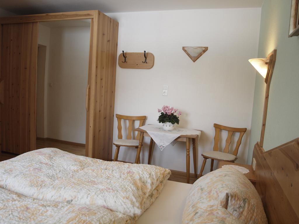Urblhof Apartman Leutasch Szoba fotó